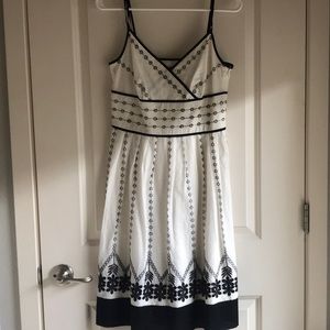 Ann Taylor embroidered dress